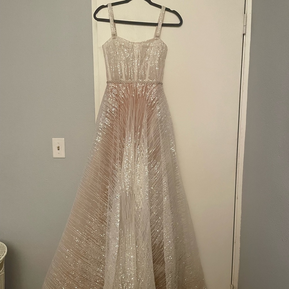 Bronx and Banco Mademoiselle Bridal Gown XXS - Picture 6 of 16